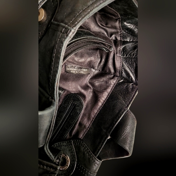 #P2 Perlina Genuine Leather Black Shoulder Bag - Picture 14 of 15
